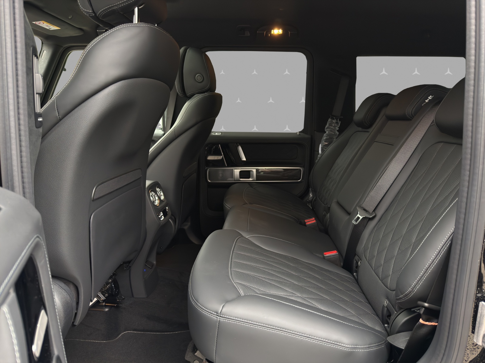 MERCEDES-BENZ G 63 AMG 9G-Tronic-image-13