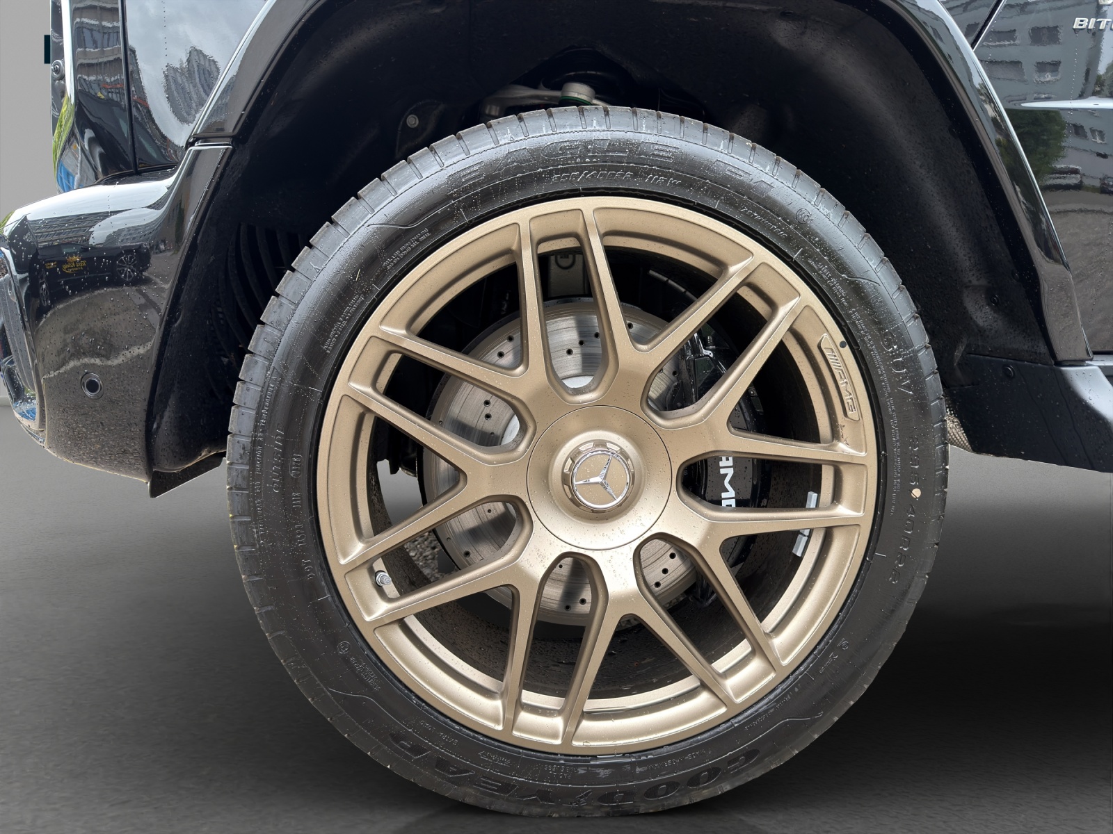 MERCEDES-BENZ G 63 AMG 9G-Tronic-image-6