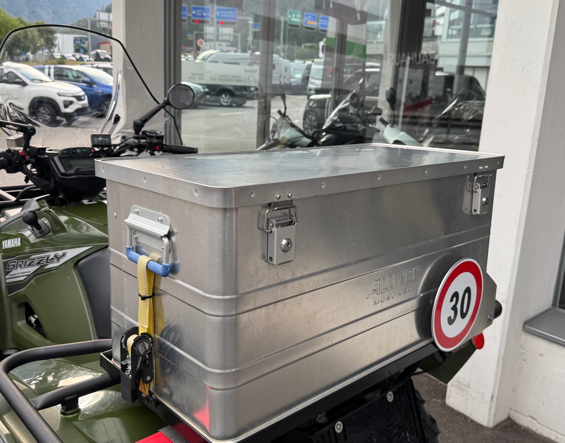 YAMAHA YFM700 Grizzly-image-10