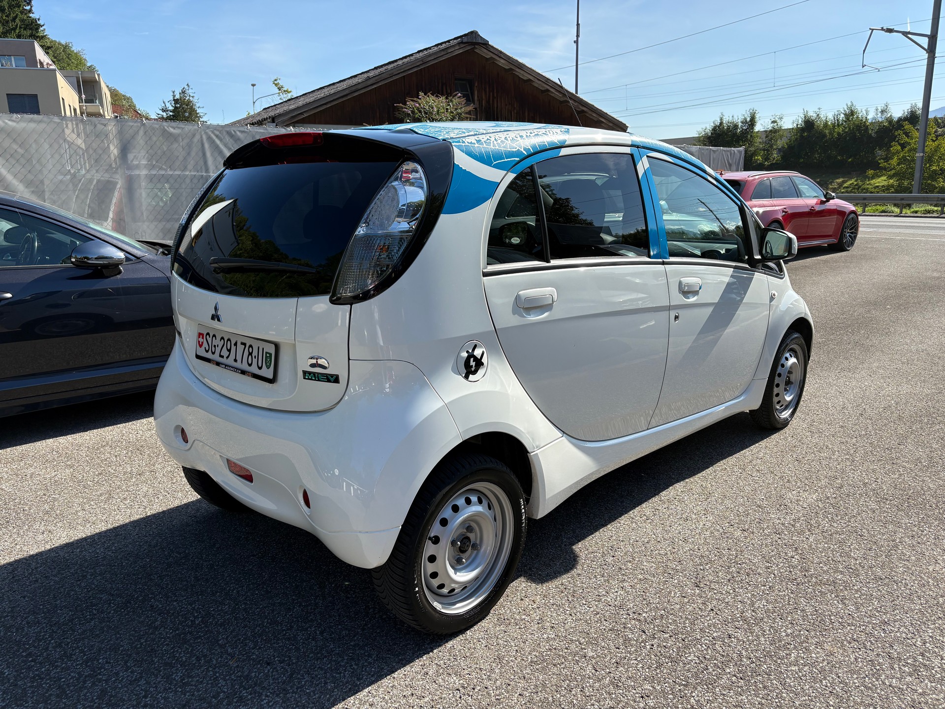 MITSUBISHI i MiEV-image-4