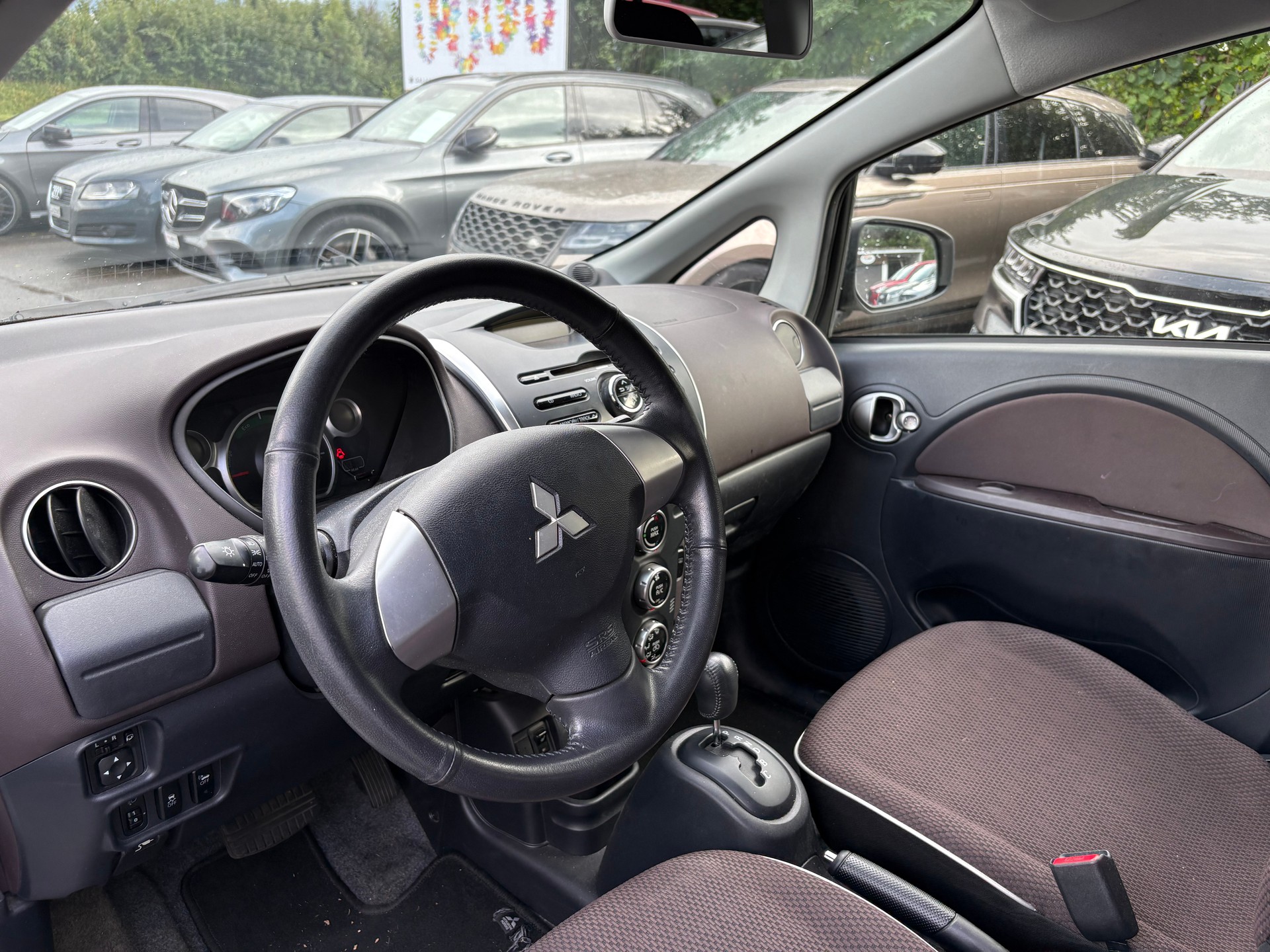 MITSUBISHI i MiEV-image-6