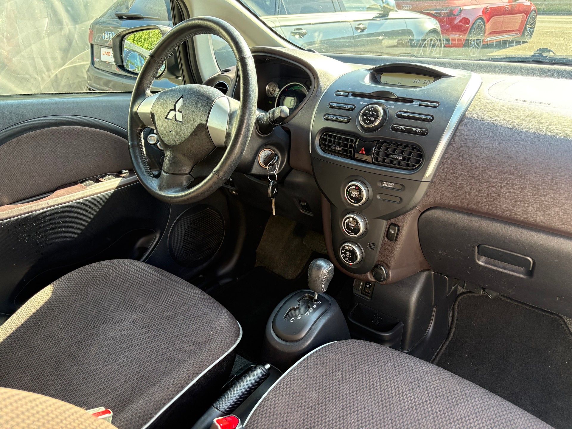 MITSUBISHI i MiEV-image-7