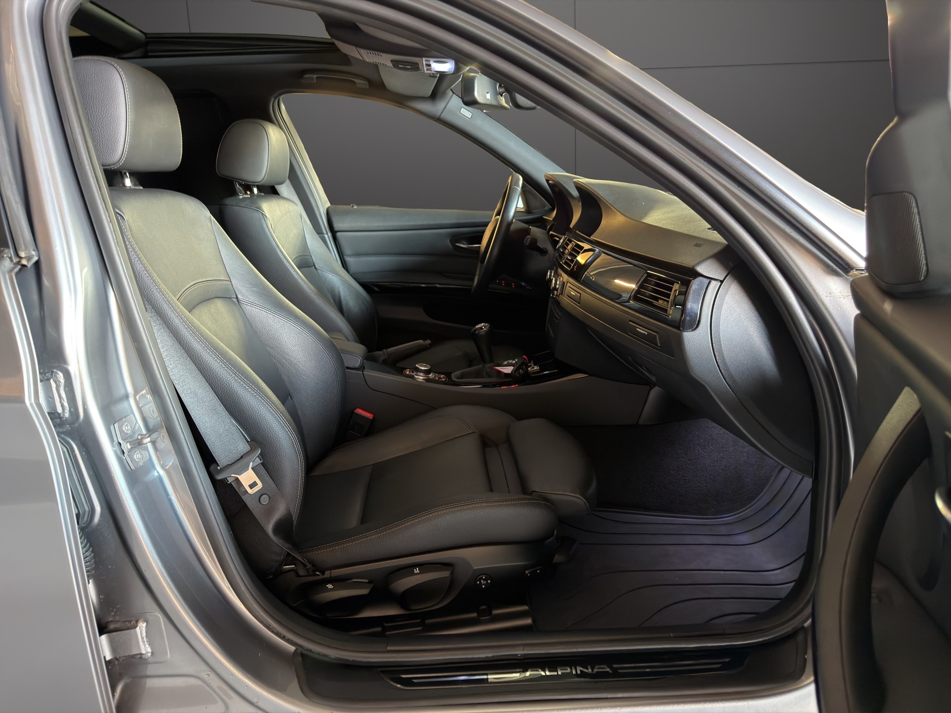 BMW-ALPINA D3 BiTurbo Touring 2.0d-image-9
