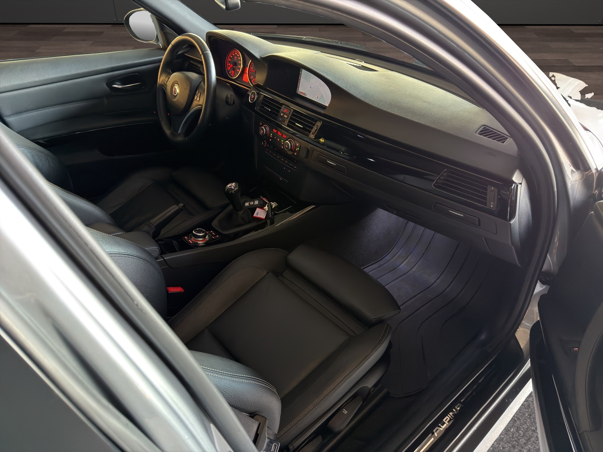 BMW-ALPINA D3 BiTurbo Touring 2.0d-image-8