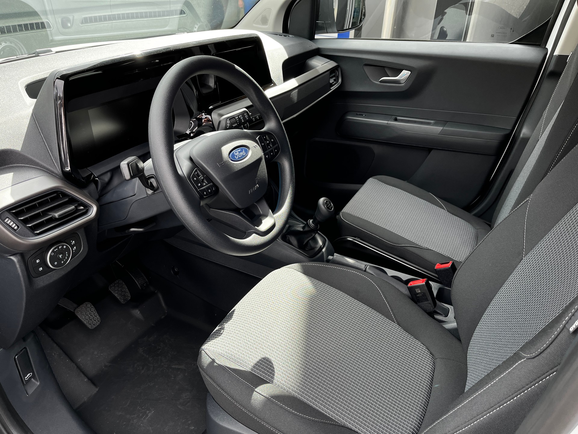 FORD Transit Courier Van 1.0 EcoBoost Trend-image-3