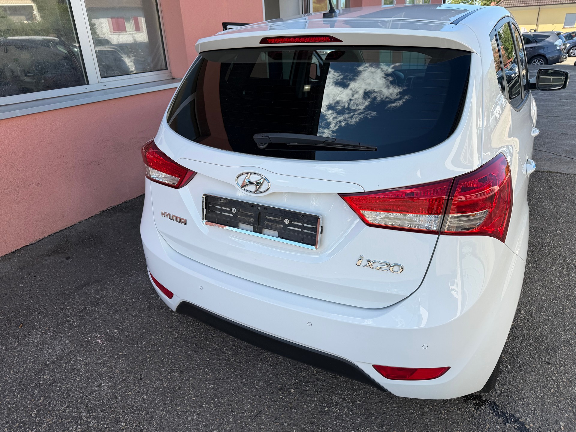 HYUNDAI iX20 1.6 Premium Automatic-image-4