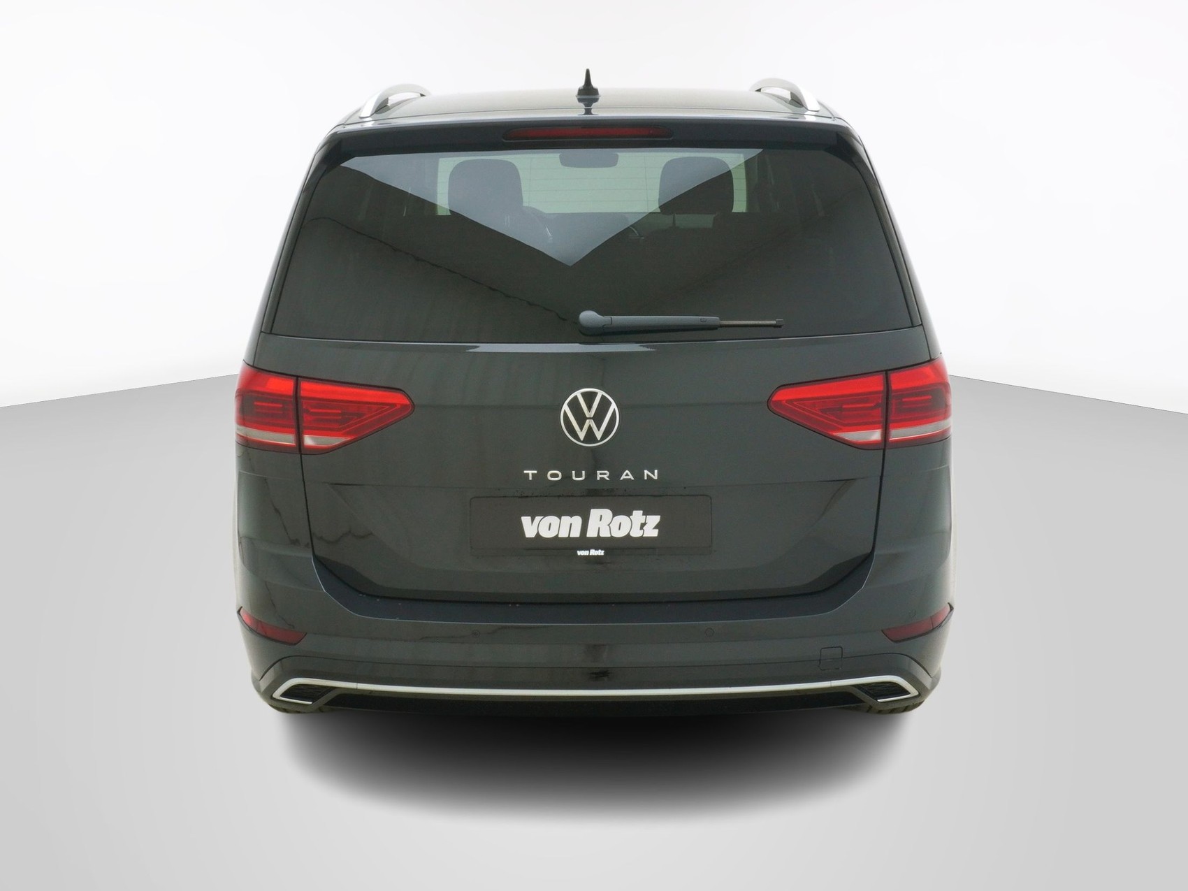 VW Touran 1.5 TSI R-Line DSG-image-2