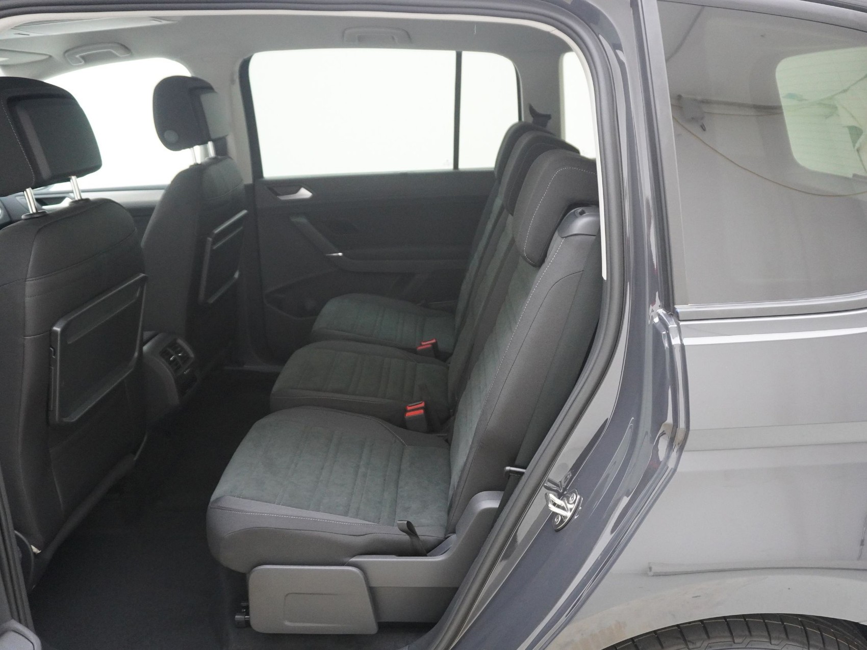 VW Touran 1.5 TSI R-Line DSG-image-14
