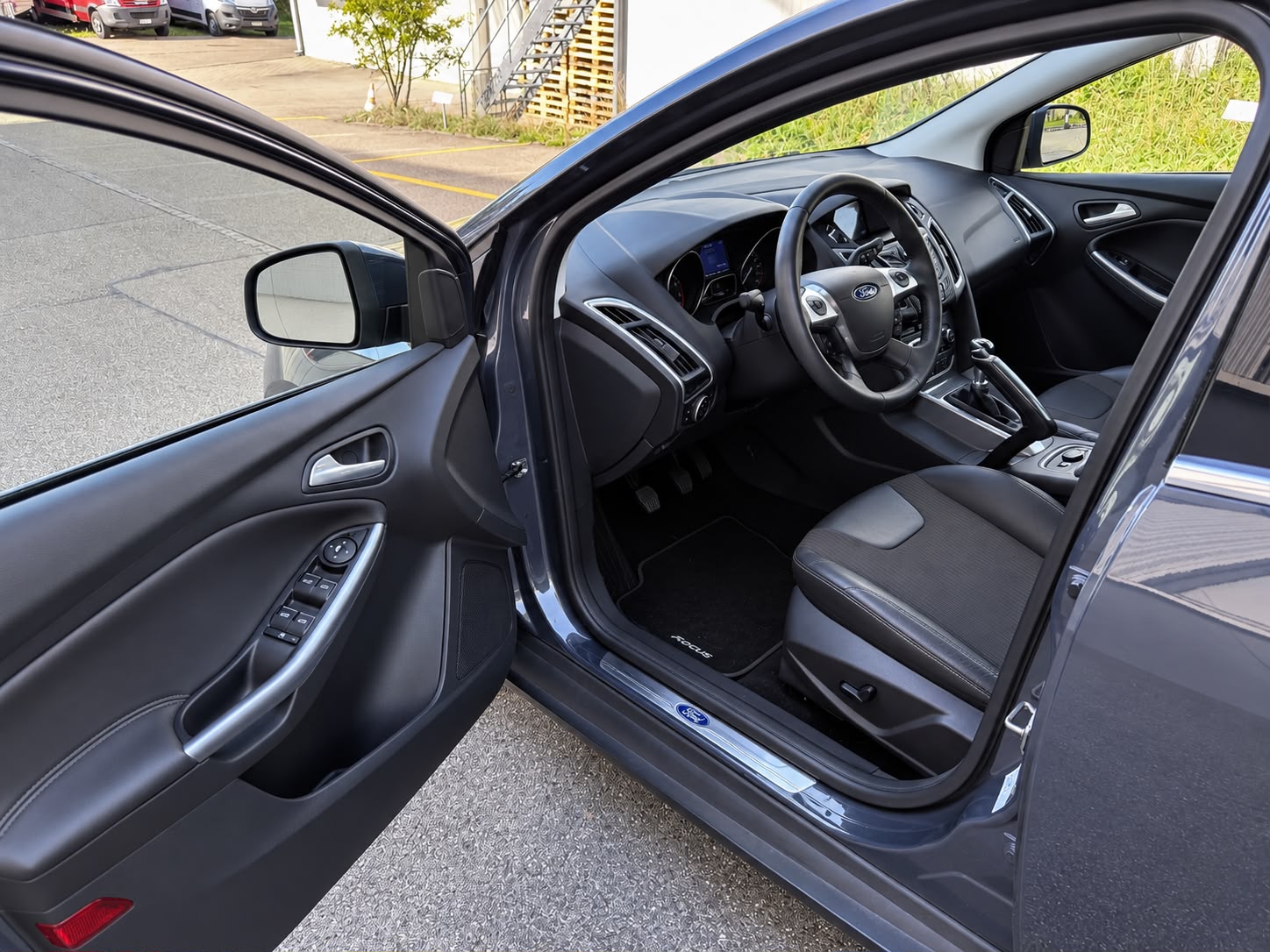 FORD Focus 1.6 SCTi Titanium-image-14