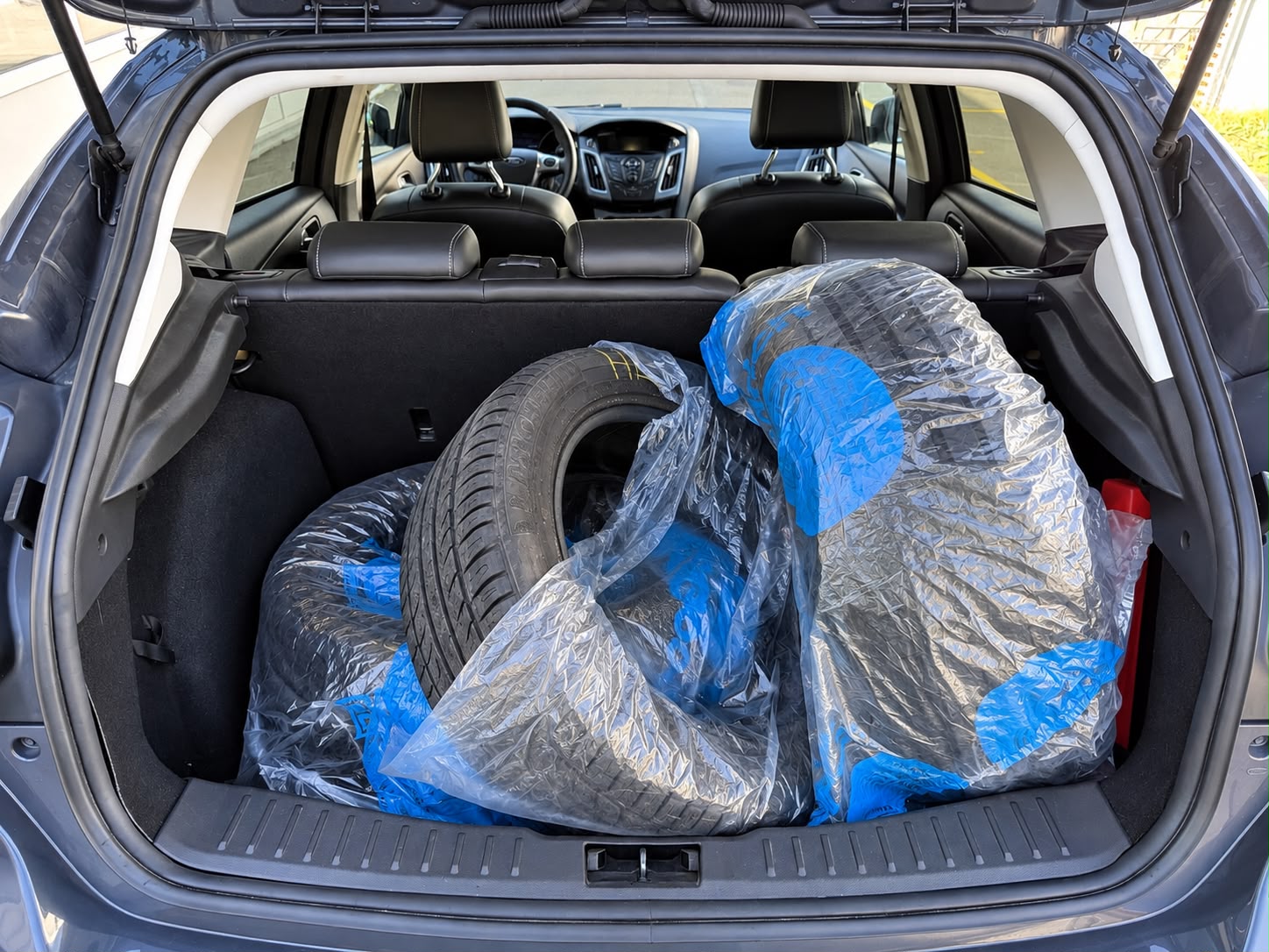 FORD Focus 1.6 SCTi Titanium-image-8