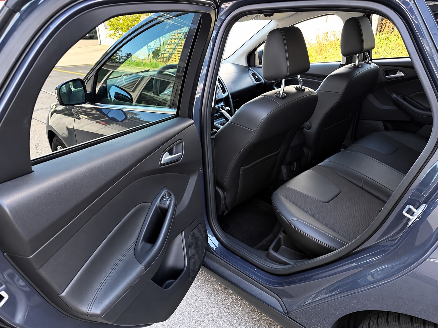 FORD Focus 1.6 SCTi Titanium-image-18