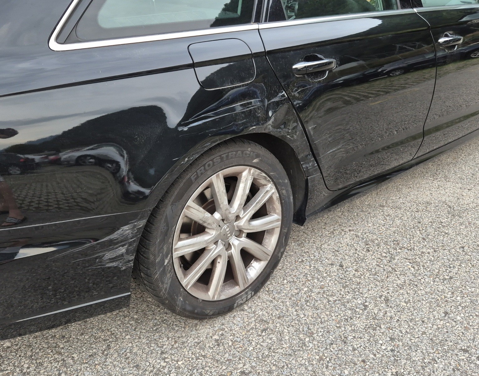 AUDI A6 Avant 3.0 TDI V6 quattro S-tronic-image-13