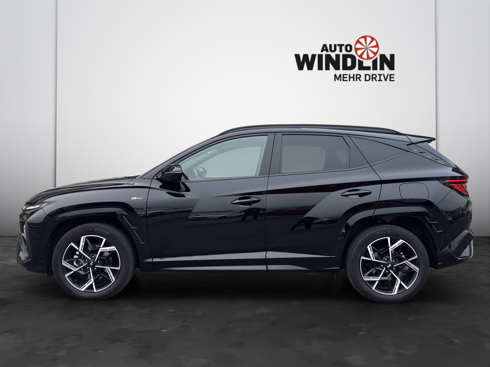 HYUNDAI Tucson 1.6 T-GDi HEV N-Line 4WD Sunroof MY27-image-3
