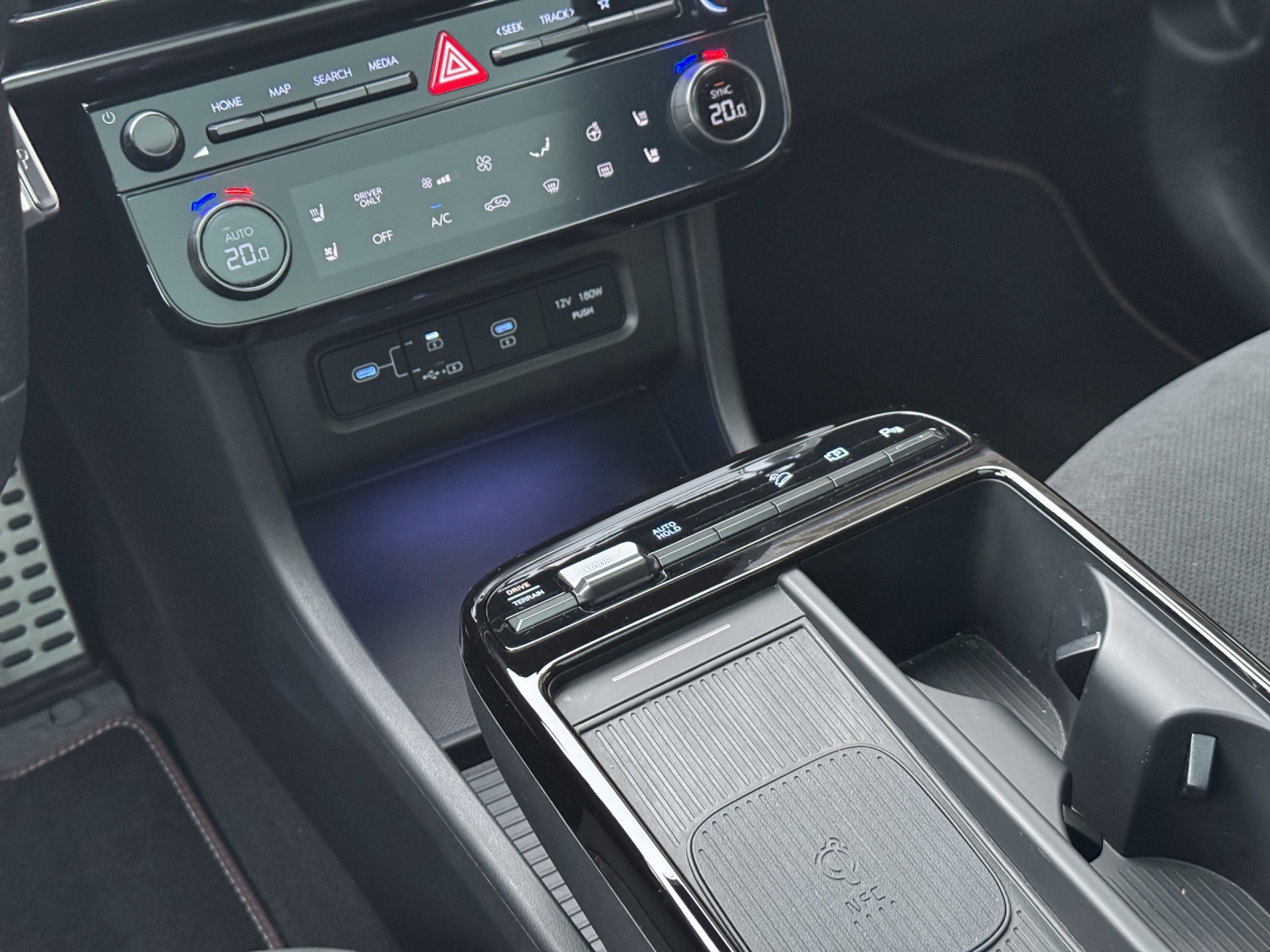HYUNDAI Tucson 1.6 T-GDi HEV N-Line 4WD Sunroof MY27-image-11