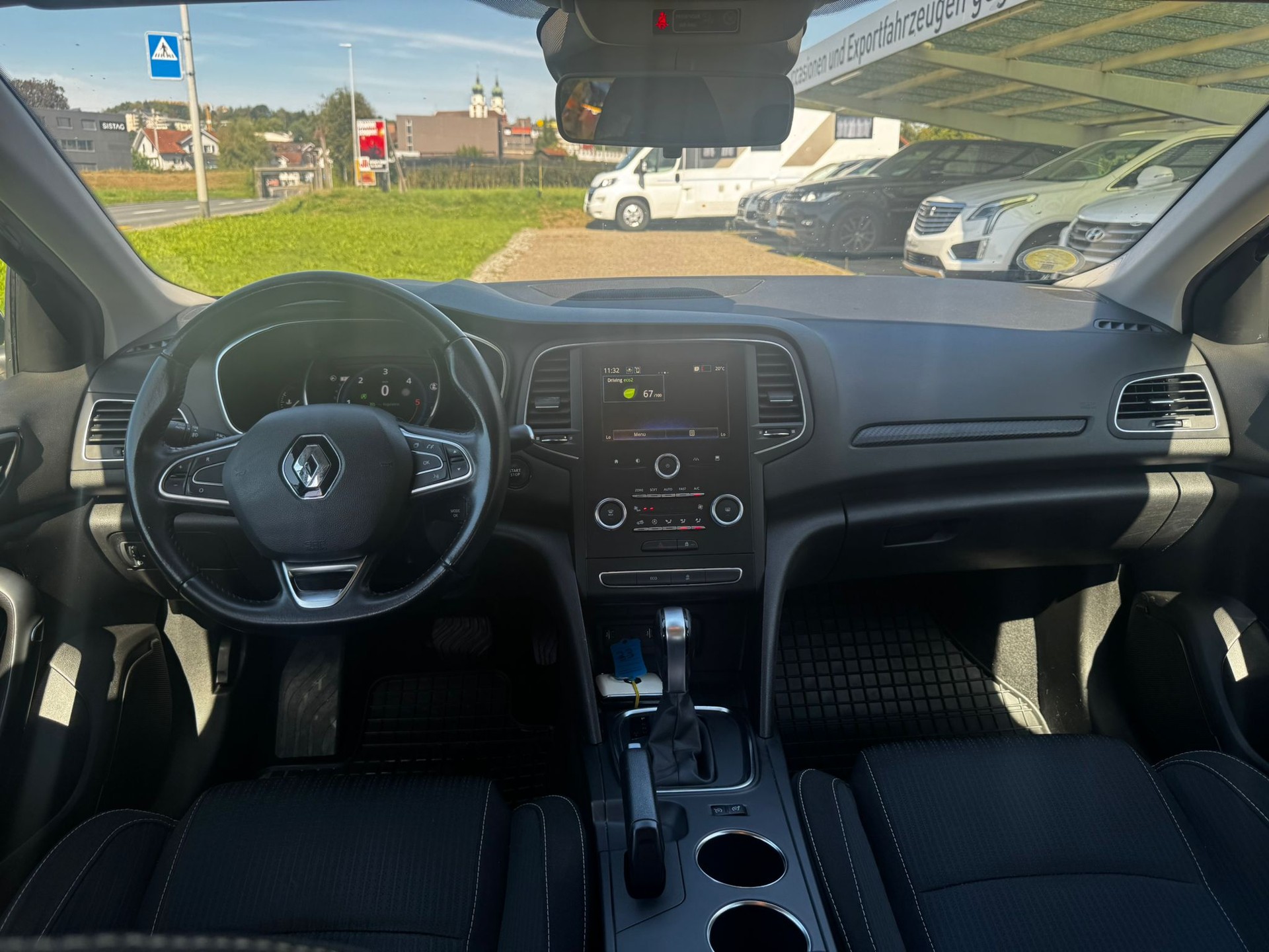 RENAULT Mégane 1.5 dCi Zen EDC-image-8