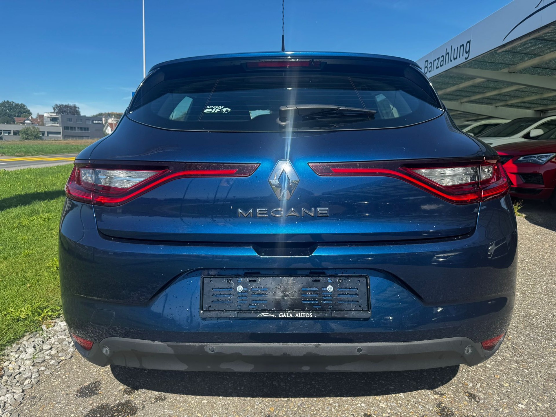 RENAULT Mégane 1.5 dCi Zen EDC-image-5