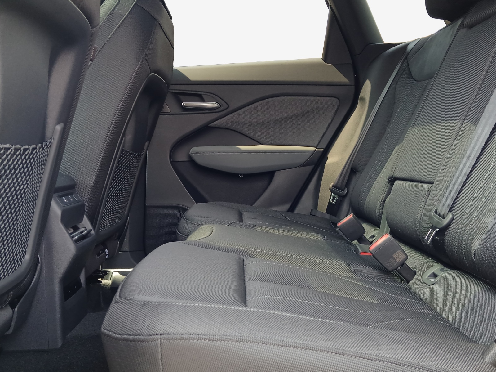 AUDI Q3 SUV e-hybrid 200 kW S tronig-image-11
