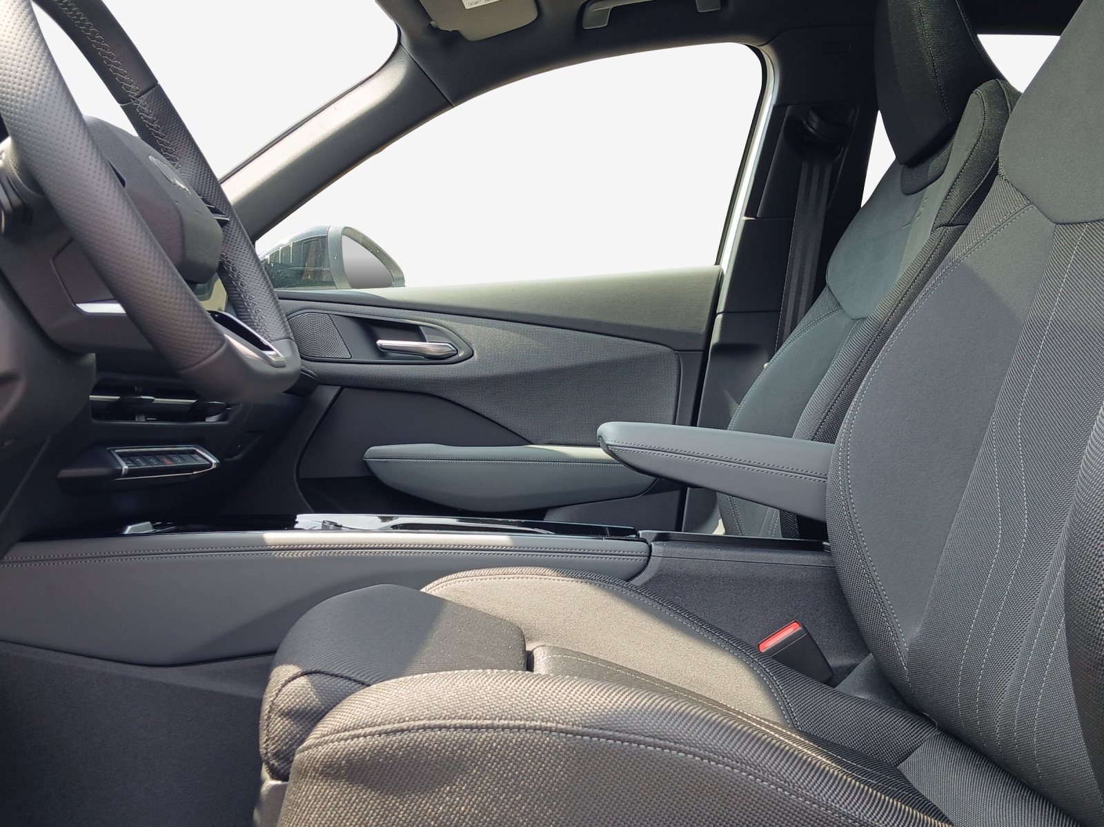 AUDI Q3 SUV e-hybrid 200 kW S tronig-image-7