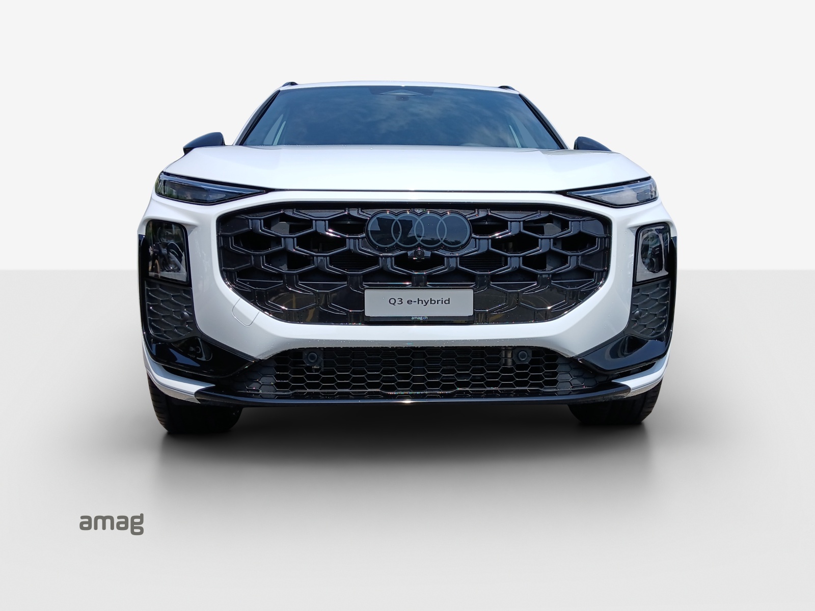 AUDI Q3 SUV e-hybrid 200 kW S tronig-image-6