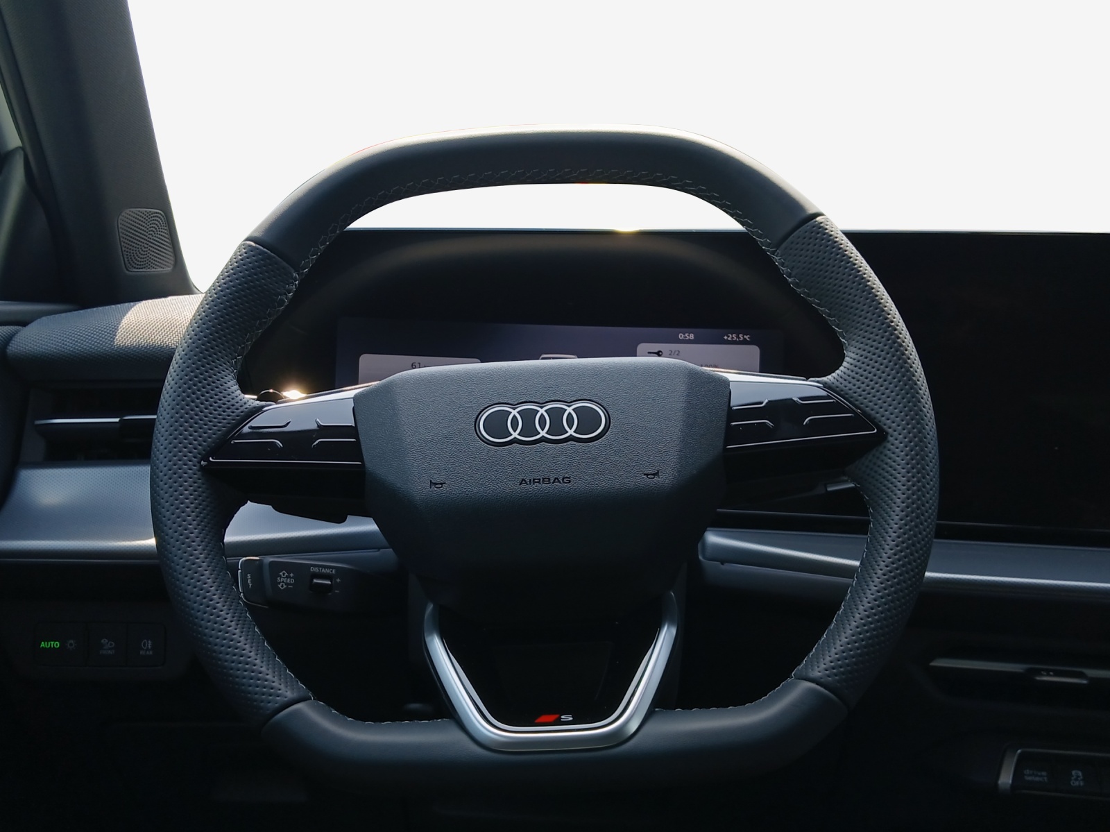 AUDI Q3 SUV e-hybrid 200 kW S tronig-image-9
