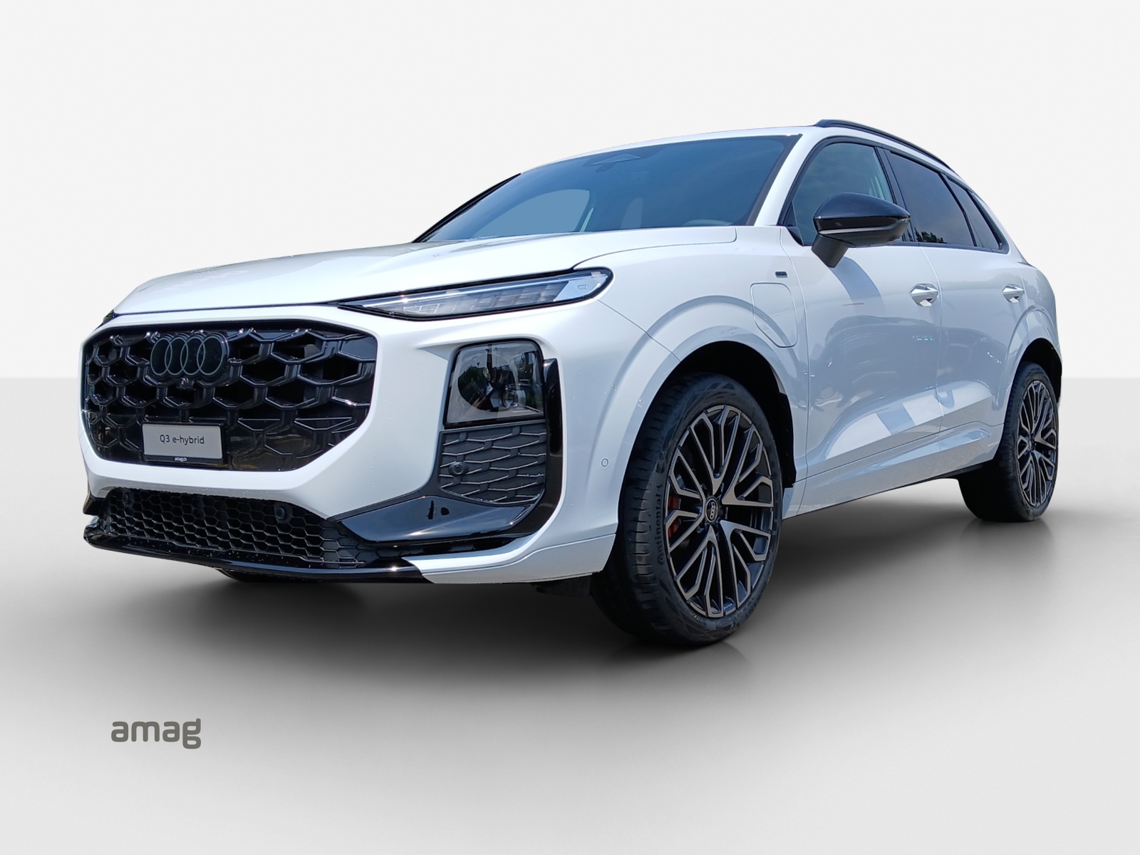 AUDI Q3 SUV e-hybrid 200 kW S tronig