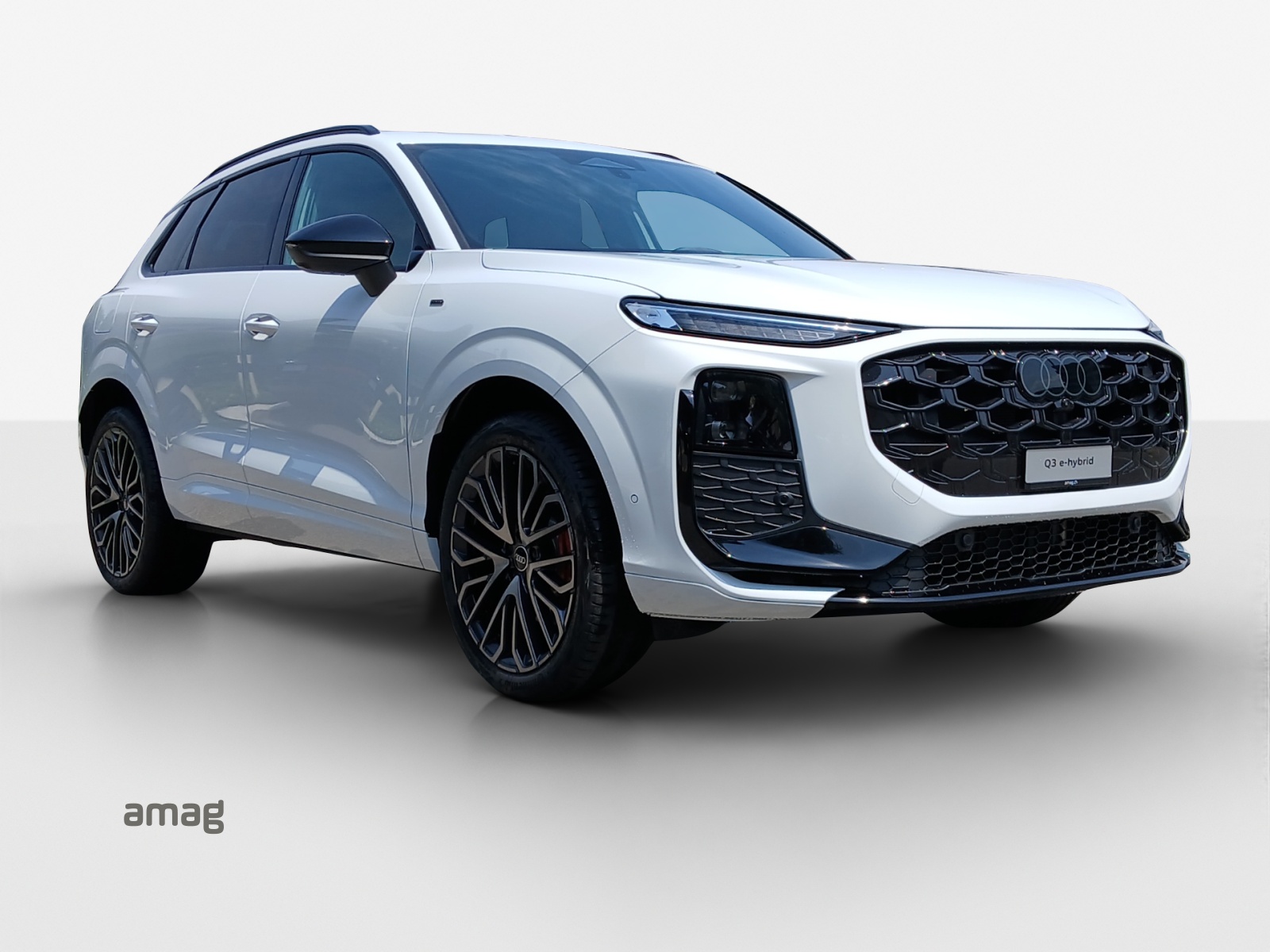 AUDI Q3 SUV e-hybrid 200 kW S tronig-image-5