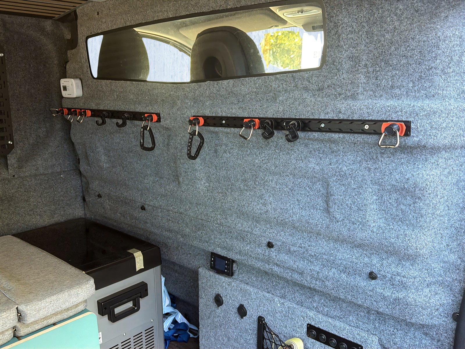 OPEL Vivaro Camper mit Durchstieg ins Dachzelt-image-21