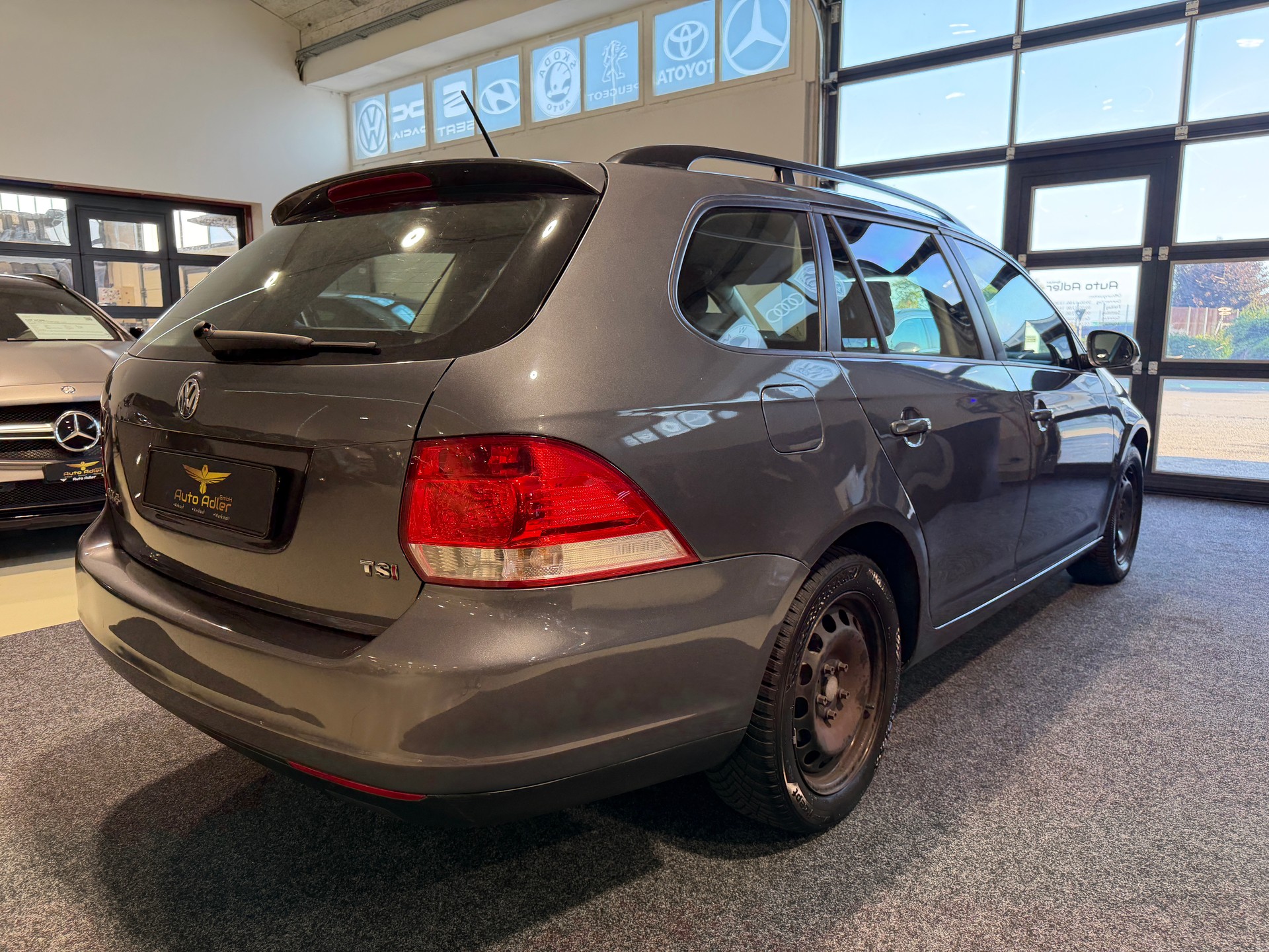 VW Golf Variant 1.4 TSI Trendline-image-6