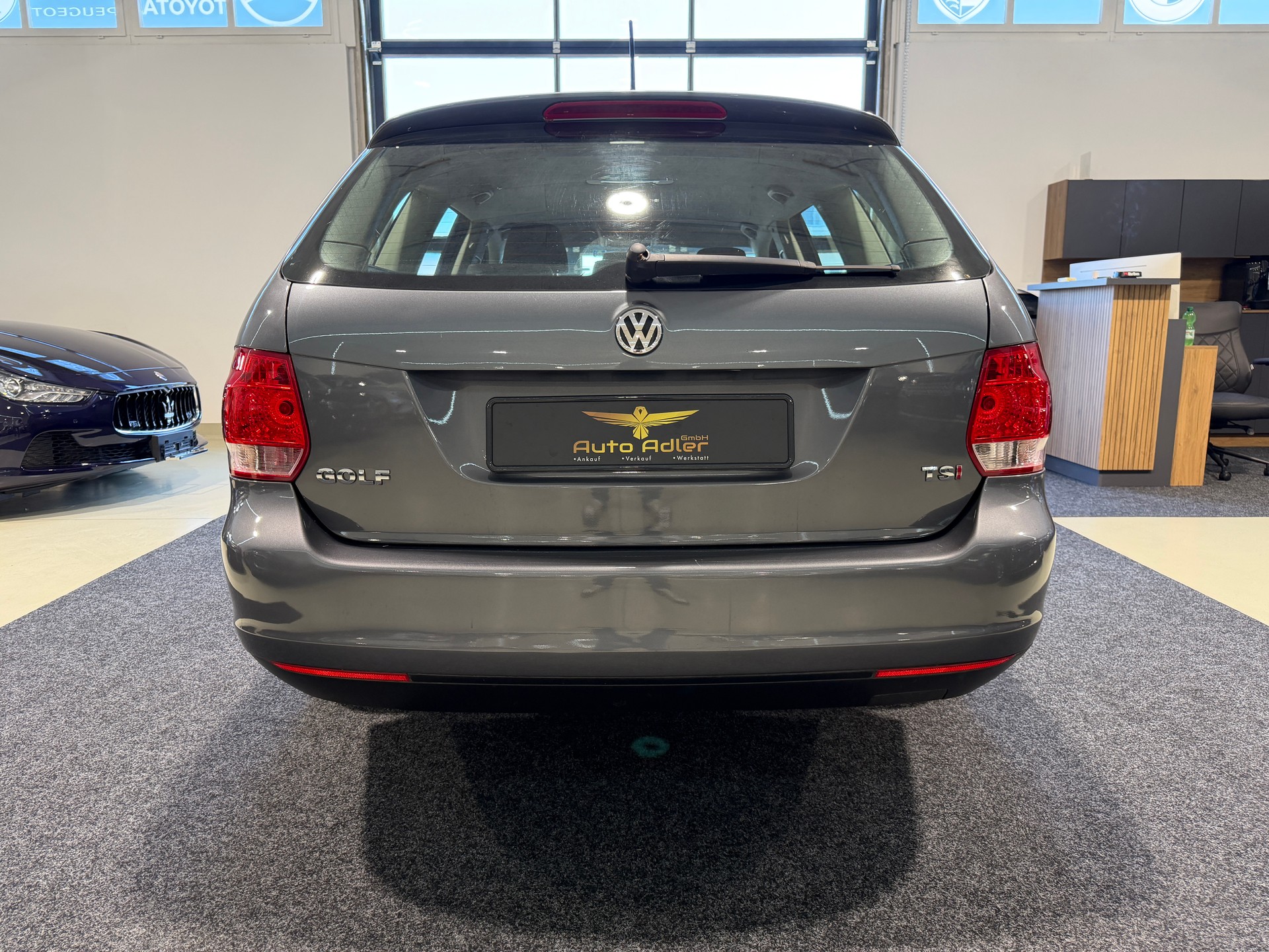 VW Golf Variant 1.4 TSI Trendline-image-7