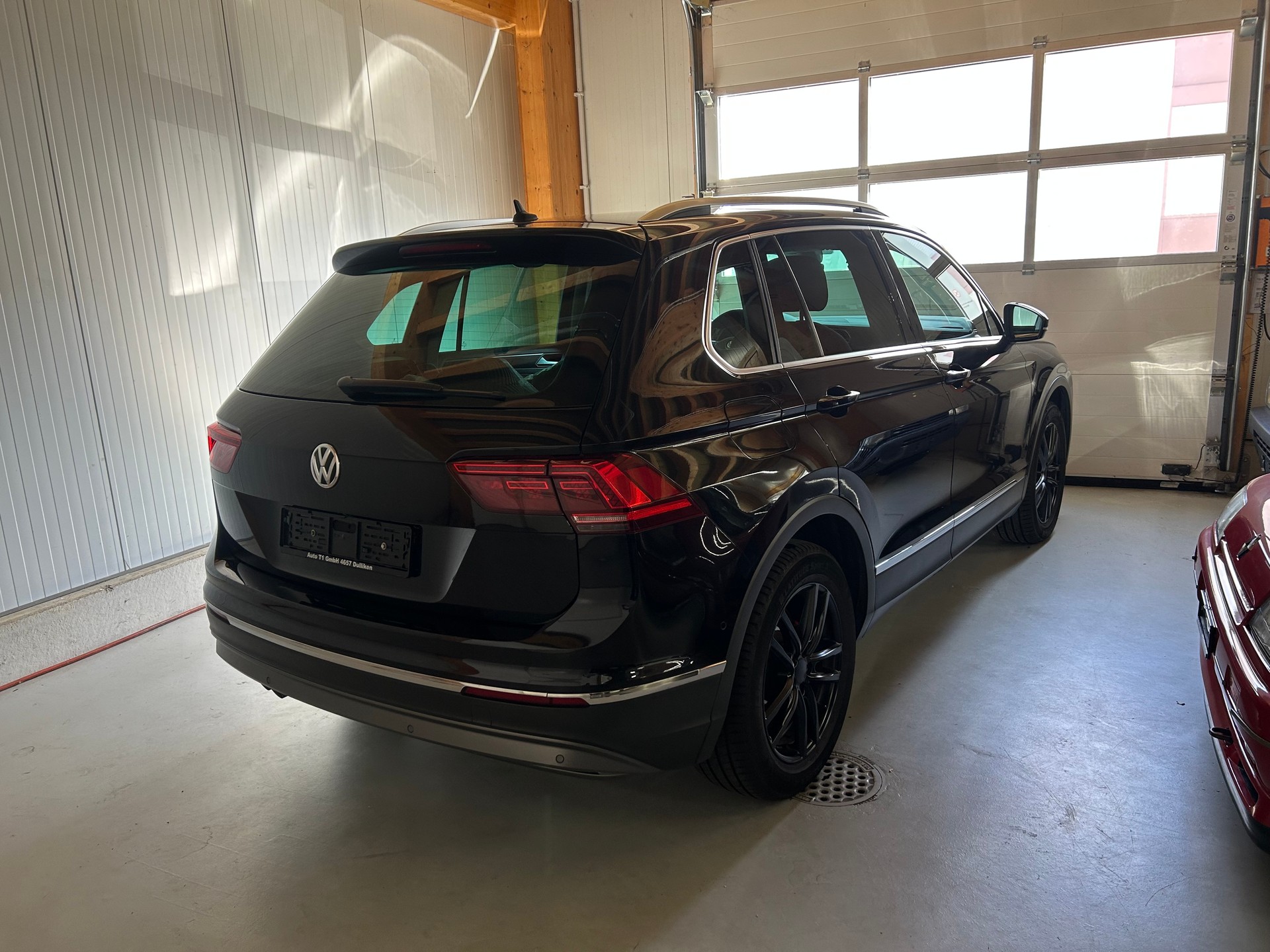 VW Tiguan 2.0 TDI SCR Highline 4Motion DSG-image-6