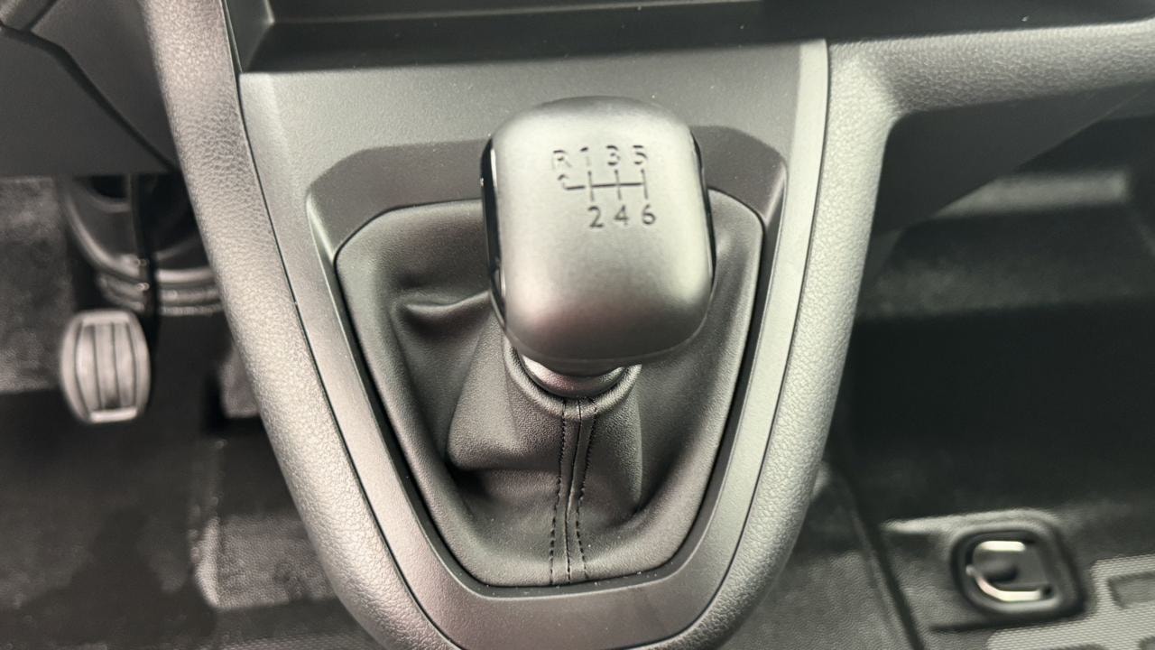 OPEL Vivaro Cargo 1.5 D s/s M-image-10