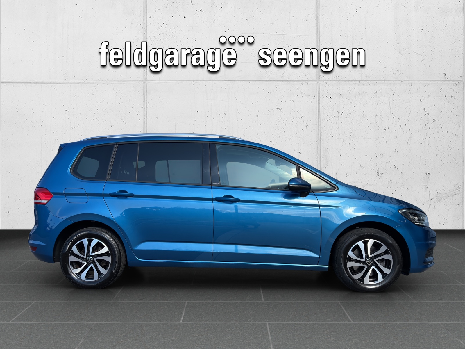 VW Touran 1.5 TSI EVO Comfortline DSG mit AHK, Frontscheibenheizung & Rückfahrkamera-image-3