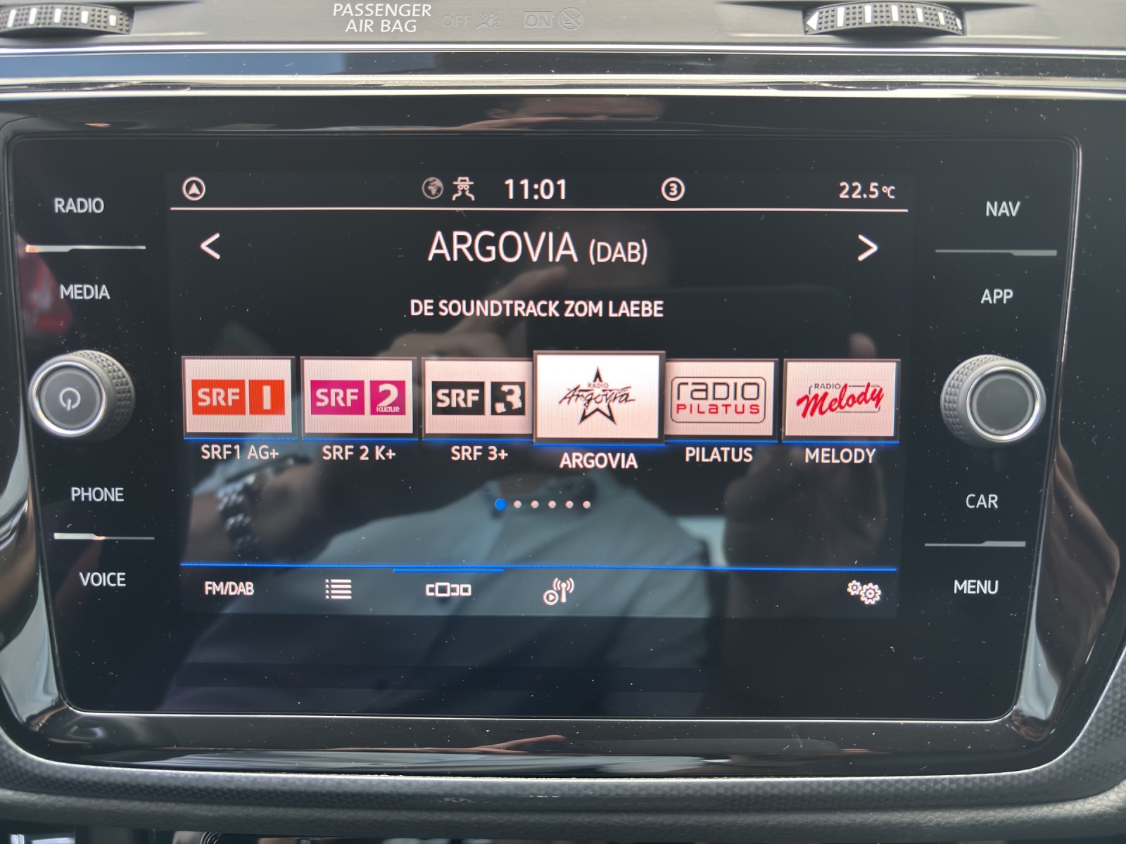 VW Touran 1.5 TSI EVO Comfortline DSG mit AHK, Frontscheibenheizung & Rückfahrkamera-image-19