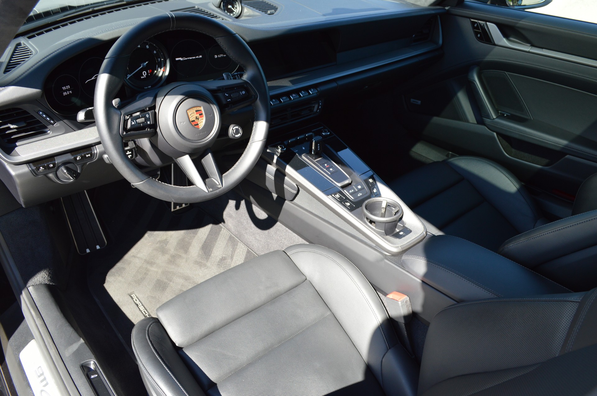 PORSCHE 911 Carrera 4S PDK-image-16