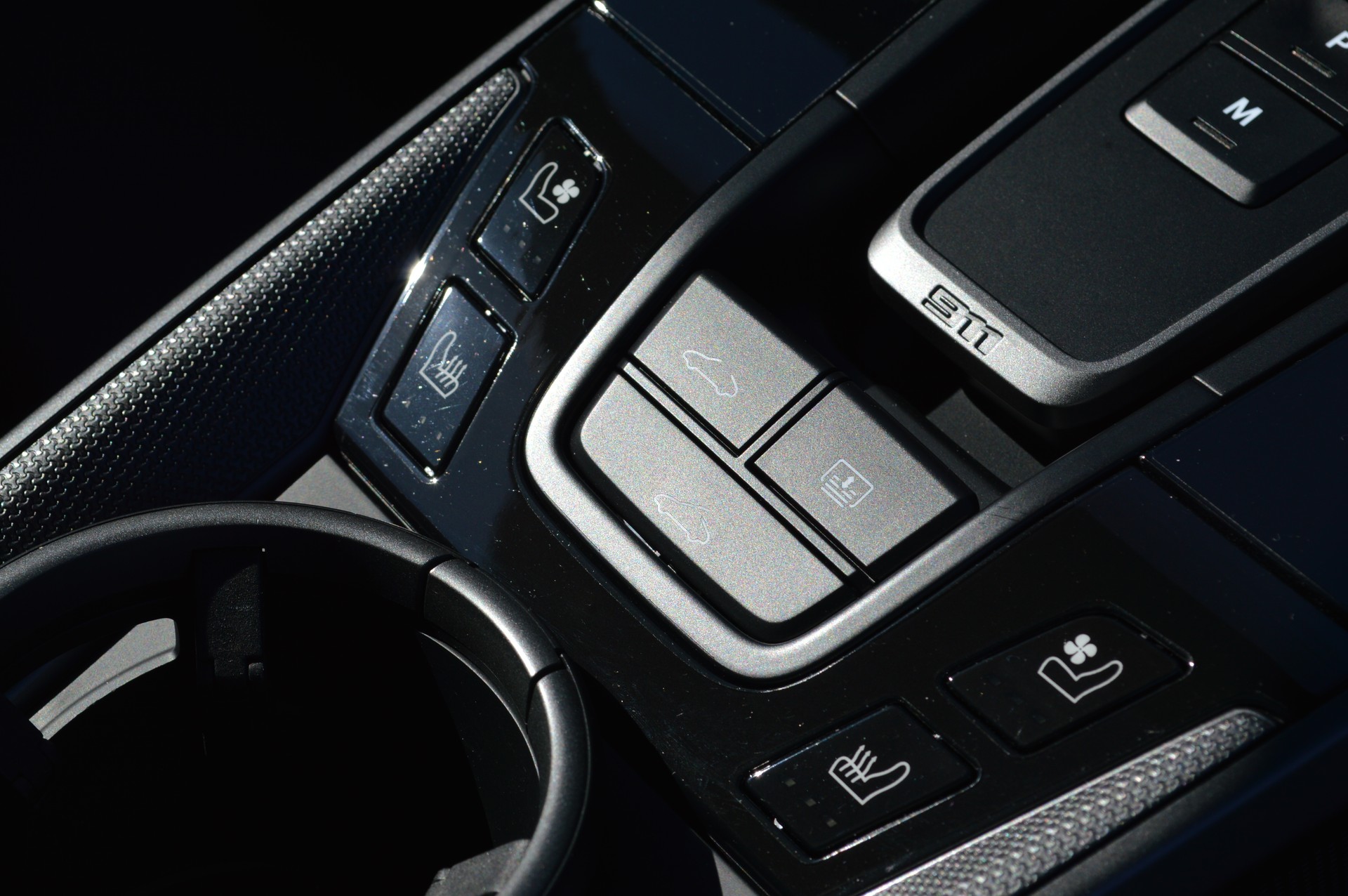 PORSCHE 911 Carrera 4S PDK-image-25