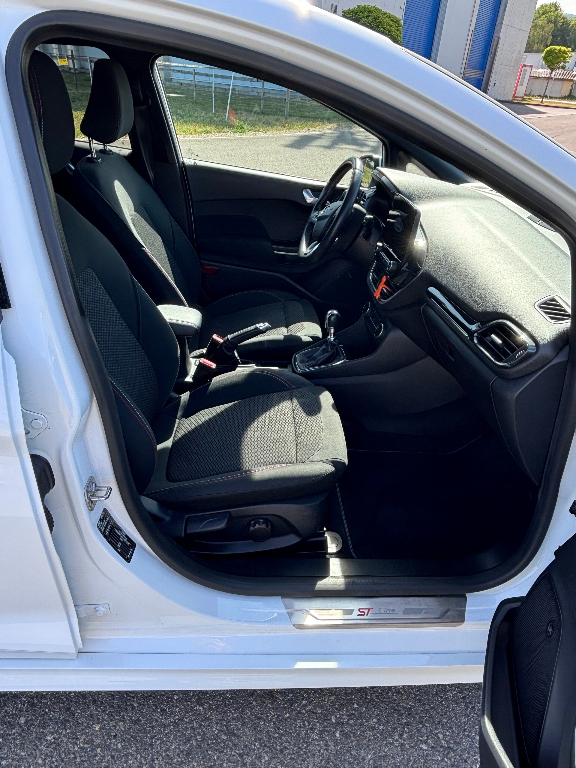 FORD 1.0 EcoB 140 ST-Line-image-7