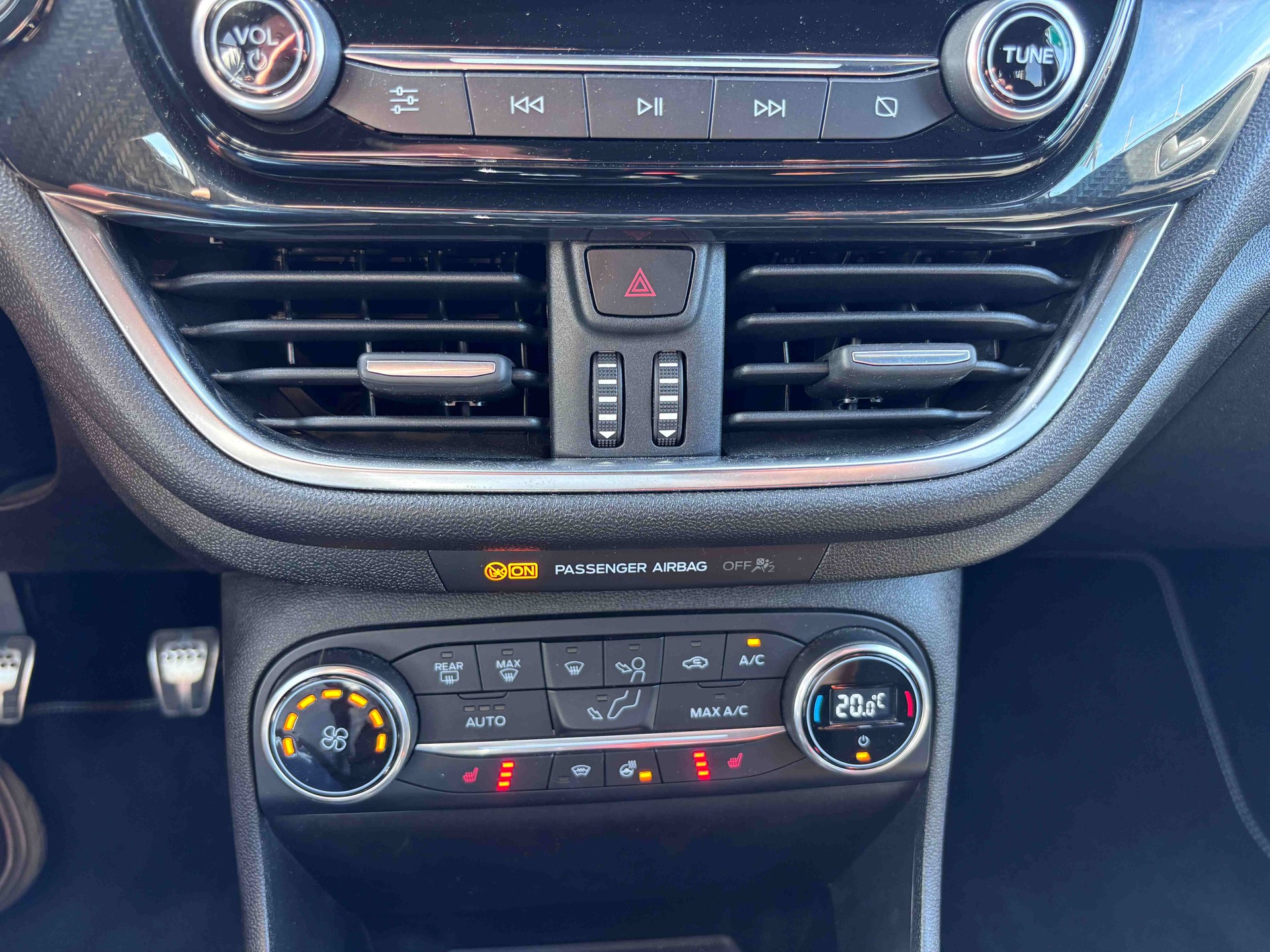 FORD 1.0 EcoB 140 ST-Line-image-9