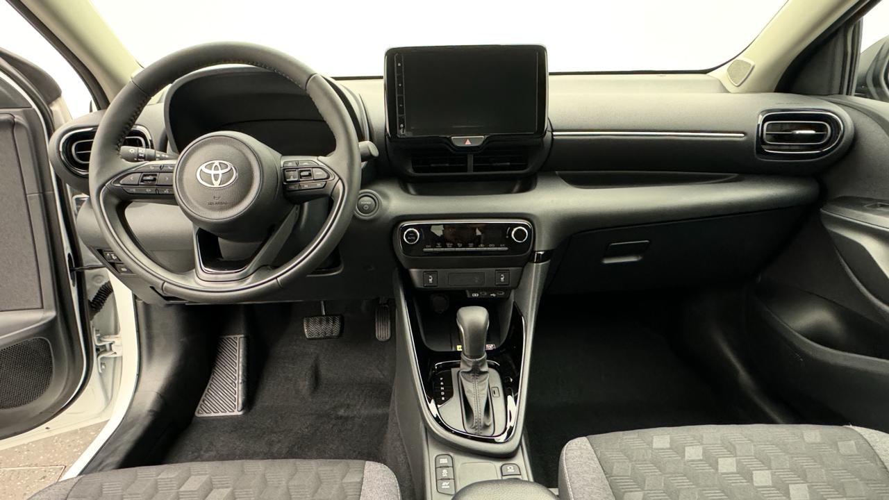 TOYOTA Yaris 1.5 Sport e-CVT-image-6