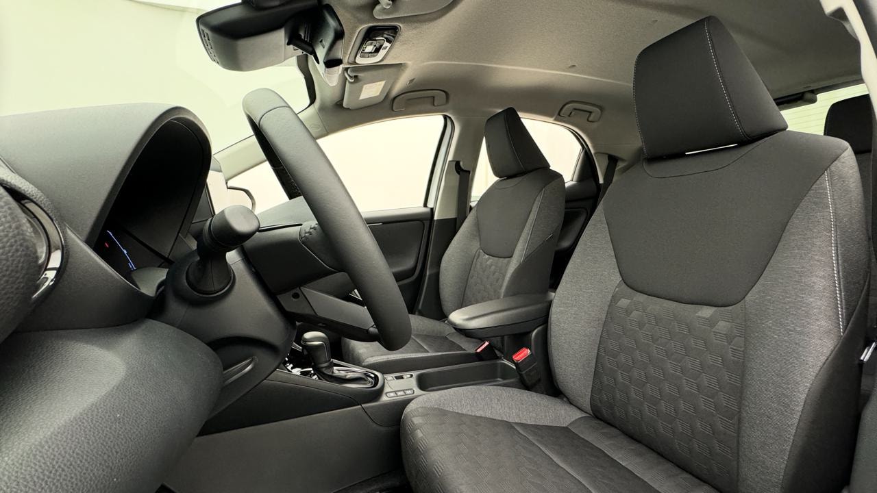 TOYOTA Yaris 1.5 Sport e-CVT-image-5