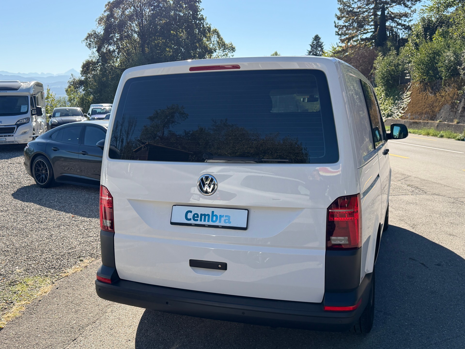 VW T6.1 2.0 TDI DSG-image-2