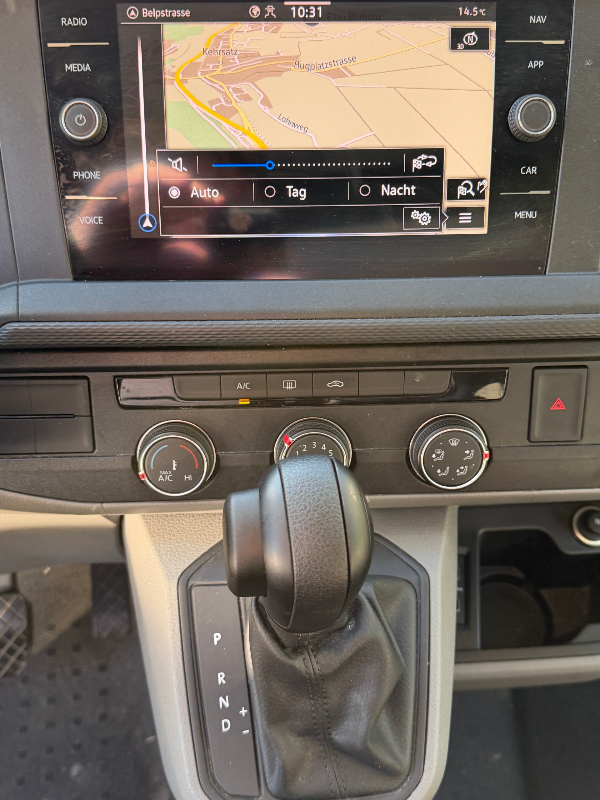 VW T6.1 2.0 TDI DSG-image-6