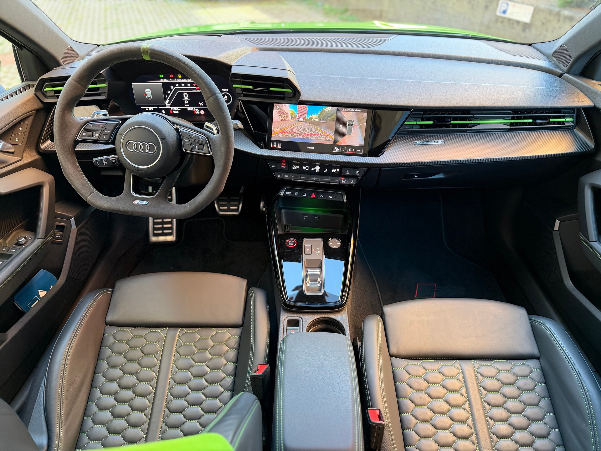 AUDI RS3 Sportback 2.5 TSI quattro S-tronic-image-9