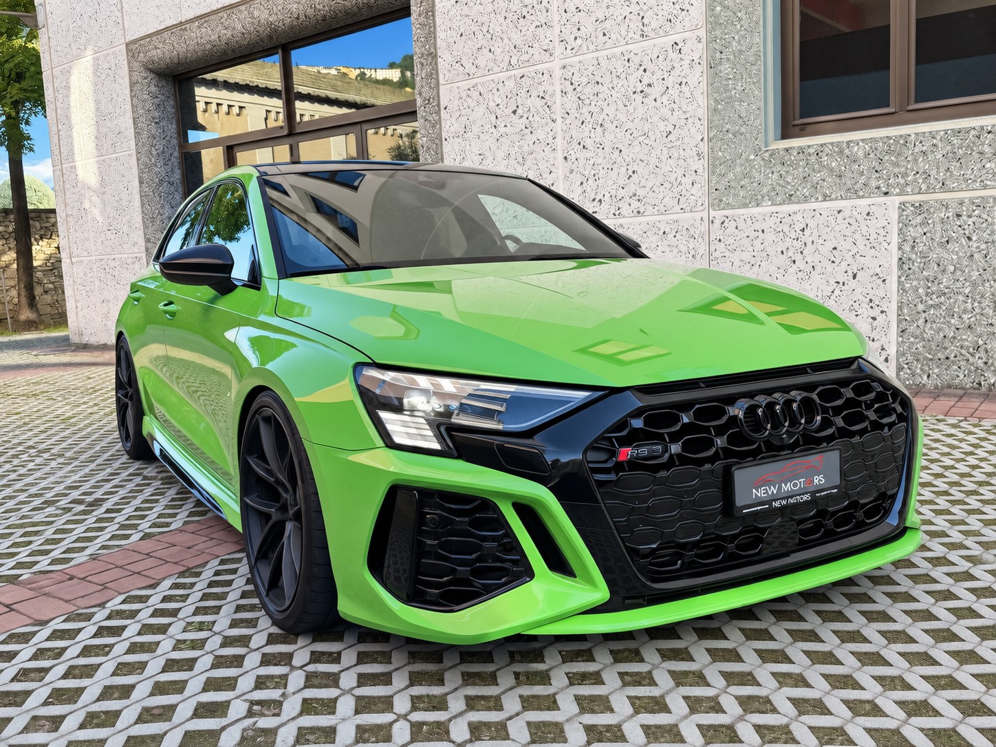 AUDI RS3 Sportback 2.5 TSI quattro S-tronic-image-3