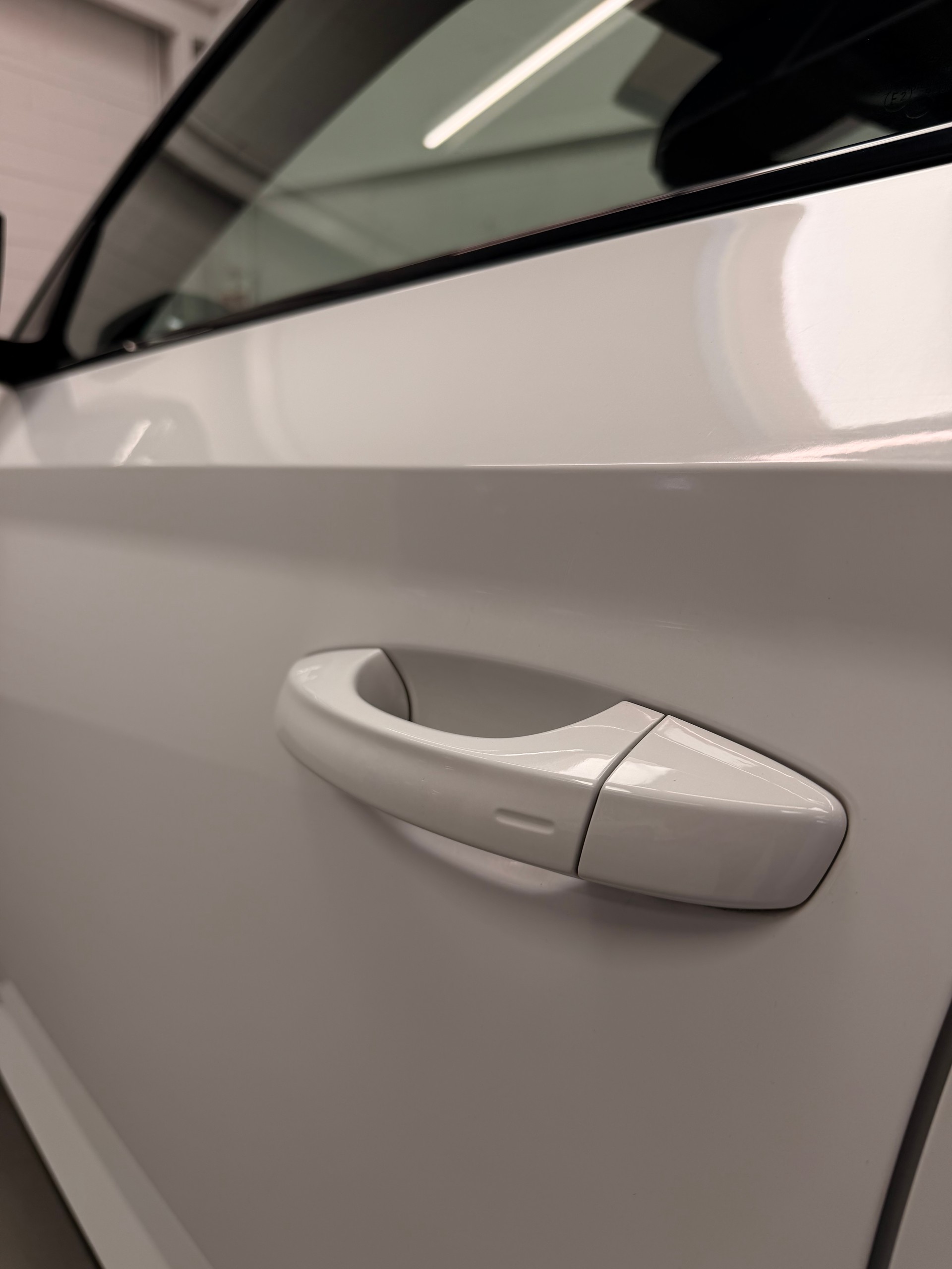 SKODA Superb 2.0 TSI SportLine+ DSG Limited White Performance CH Fahrzeug-image-19
