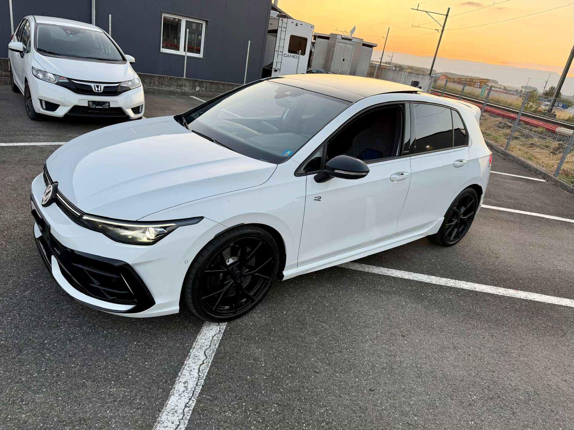 VW Golf R 8.5 2.0 TSI 4 Motion black édition-image-2