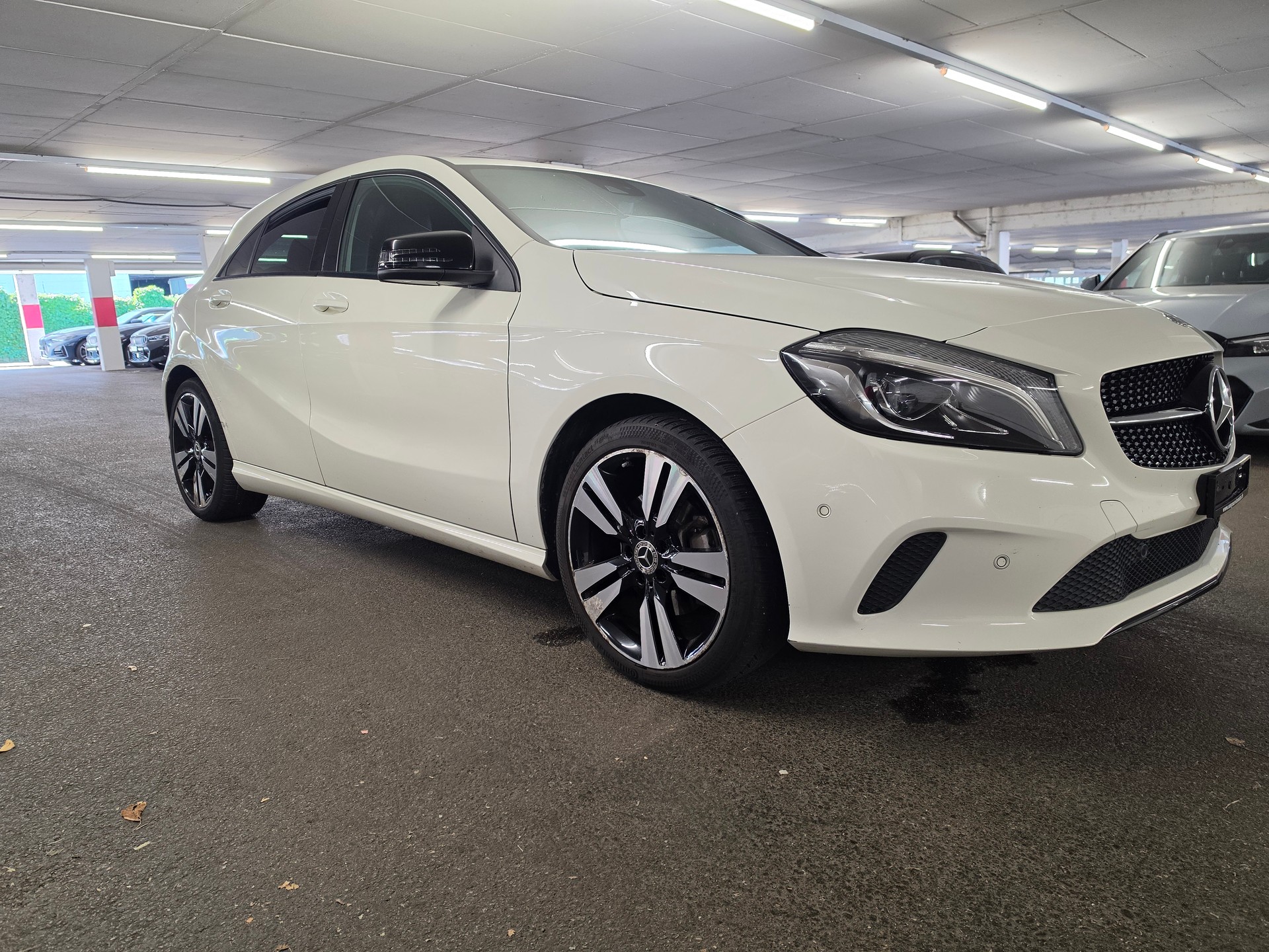 MERCEDES-BENZ A 200-image-1
