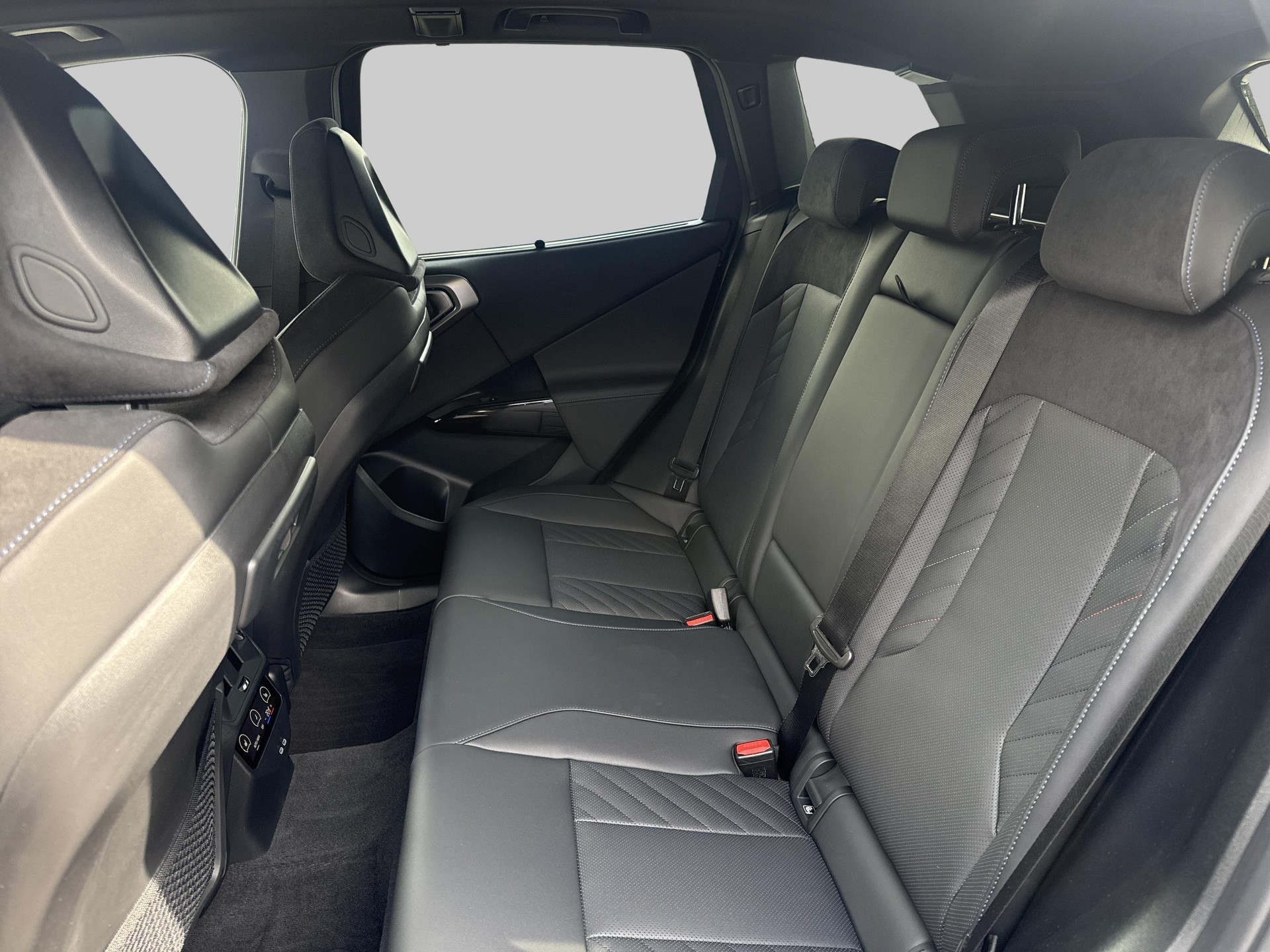BMW X3 xDrive 30e M Sport-image-16