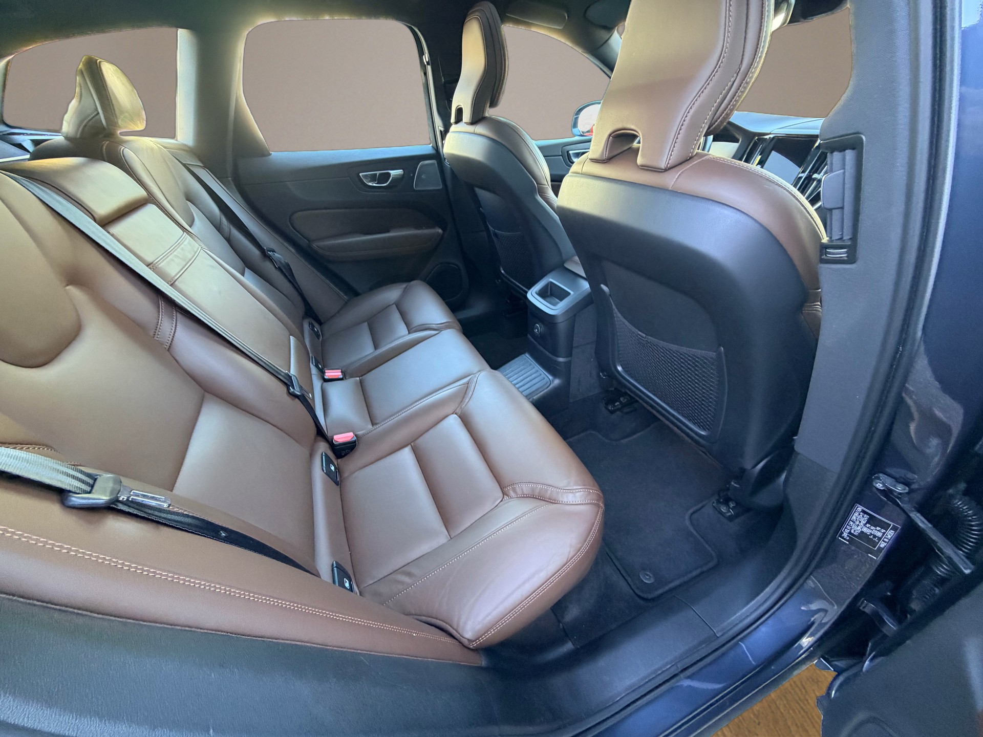 VOLVO XC60 T8 eAWD Inscription Expression Geartronic-image-15