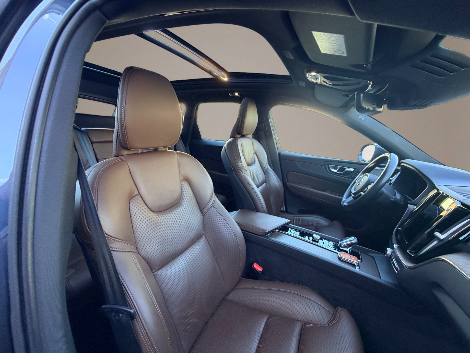 VOLVO XC60 T8 eAWD Inscription Expression Geartronic-image-12