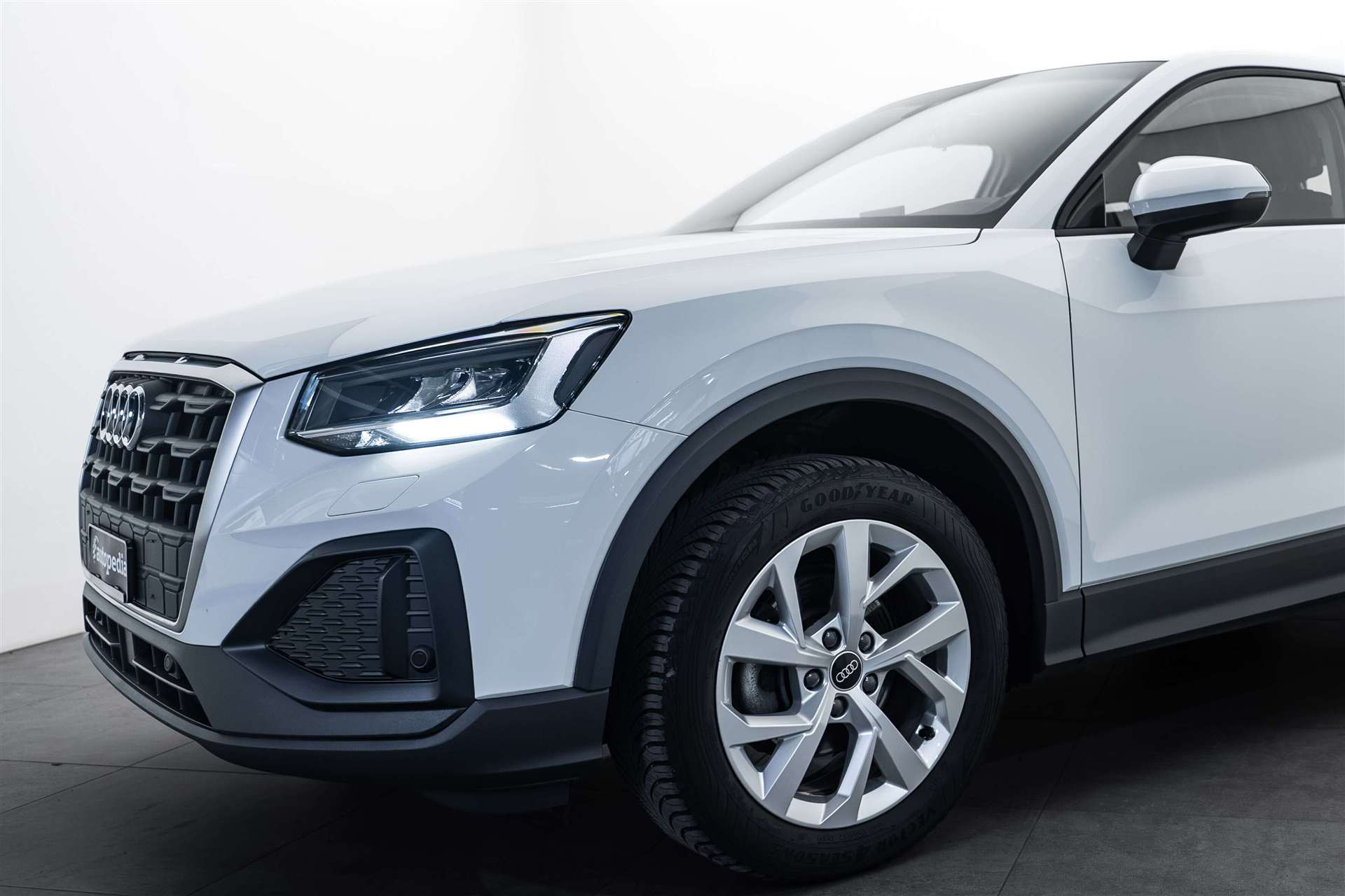AUDI AUDI Q2 35 TFSI S-tronic-showroom-element-1